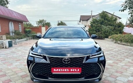 Toyota Avalon, 2022 год, 4 350 000 рублей, 10 фотография