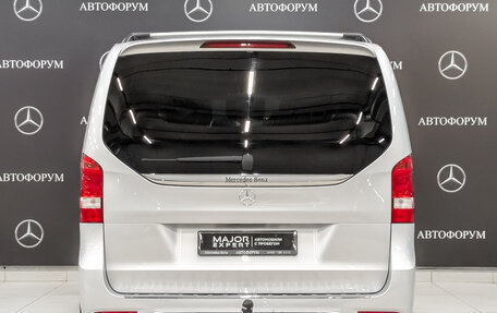 Mercedes-Benz V-Класс, 2017 год, 4 200 000 рублей, 6 фотография