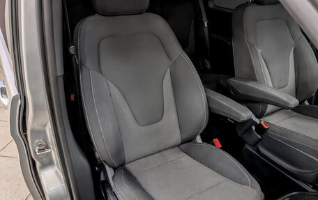 Mercedes-Benz V-Класс, 2017 год, 4 200 000 рублей, 24 фотография