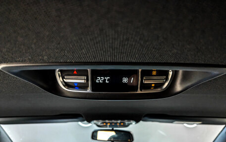 Mercedes-Benz V-Класс, 2017 год, 4 200 000 рублей, 23 фотография