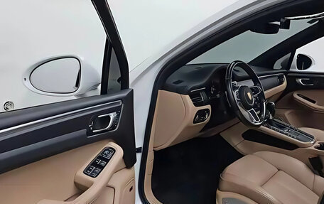 Porsche Macan I рестайлинг, 2021 год, 6 600 000 рублей, 3 фотография