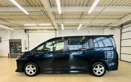 Toyota Voxy III, 2014 год, 2 099 900 рублей, 3 фотография