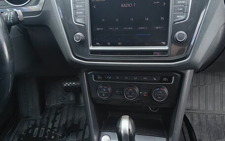 Volkswagen Tiguan II, 2017 год, 1 870 000 рублей, 6 фотография