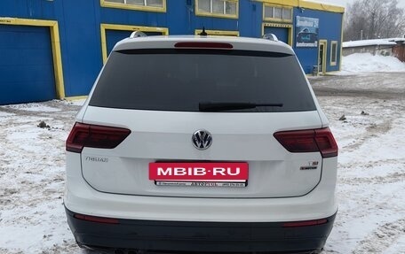 Volkswagen Tiguan II, 2017 год, 1 870 000 рублей, 4 фотография