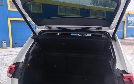 Volkswagen Tiguan II, 2017 год, 1 870 000 рублей, 15 фотография