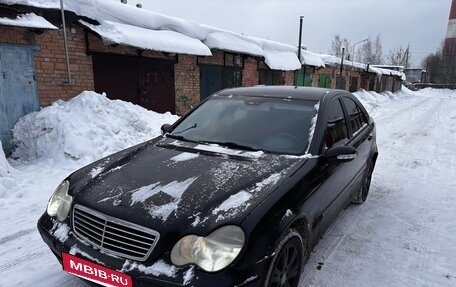 Mercedes-Benz C-Класс, 2003 год, 386 000 рублей, 3 фотография