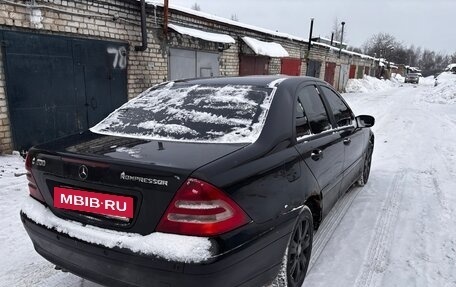 Mercedes-Benz C-Класс, 2003 год, 386 000 рублей, 4 фотография