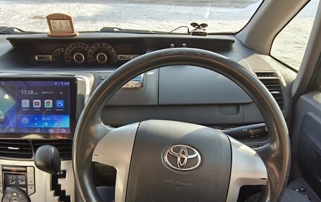 Toyota Voxy II, 2008 год, 1 110 000 рублей, 6 фотография