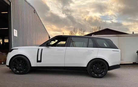 Land Rover Range Rover IV рестайлинг, 2025 год, 22 640 000 рублей, 7 фотография