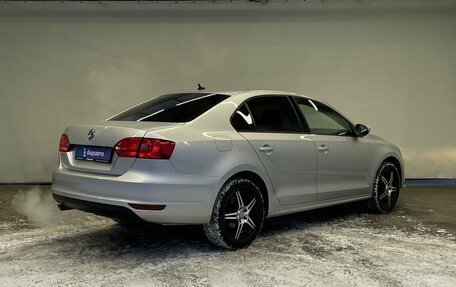 Volkswagen Jetta VI, 2013 год, 999 000 рублей, 4 фотография