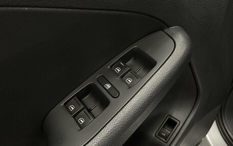 Volkswagen Jetta VI, 2013 год, 999 000 рублей, 15 фотография