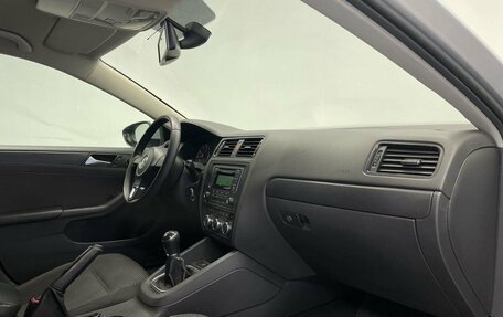 Volkswagen Jetta VI, 2013 год, 999 000 рублей, 11 фотография