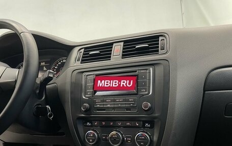 Volkswagen Jetta VI, 2013 год, 999 000 рублей, 17 фотография