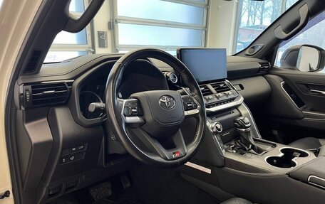 Toyota Land Cruiser, 2021 год, 12 990 000 рублей, 8 фотография