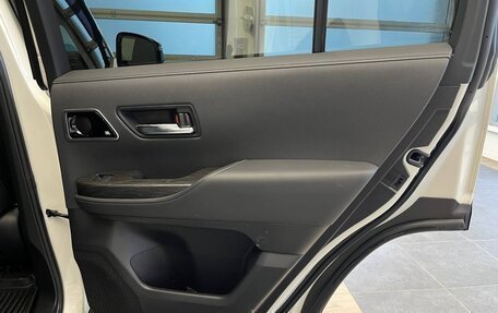 Toyota Land Cruiser, 2021 год, 12 990 000 рублей, 19 фотография