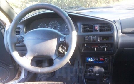 Mazda 323, 1995 год, 250 000 рублей, 7 фотография