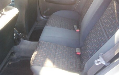 Mazda 323, 1995 год, 250 000 рублей, 9 фотография