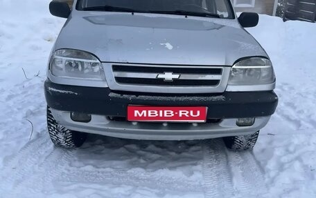 Chevrolet Niva I рестайлинг, 2003 год, 400 000 рублей, 1 фотография