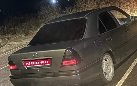 Mercedes-Benz C-Класс, 1993 год, 225 000 рублей, 4 фотография