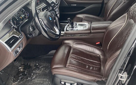 BMW 7 серия, 2018 год, 4 000 000 рублей, 7 фотография