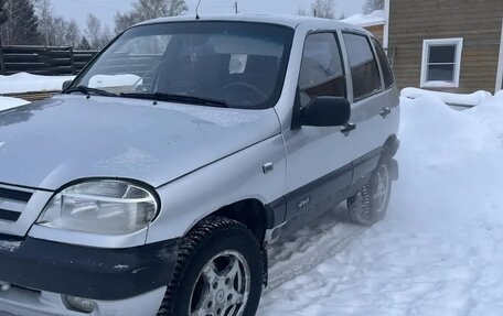 Chevrolet Niva I рестайлинг, 2003 год, 400 000 рублей, 4 фотография