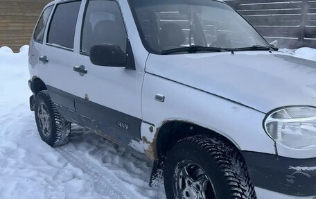 Chevrolet Niva I рестайлинг, 2003 год, 400 000 рублей, 2 фотография