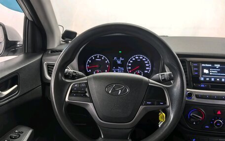 Hyundai Solaris II рестайлинг, 2018 год, 1 170 000 рублей, 13 фотография