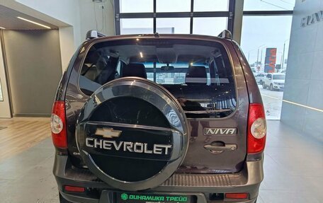 Chevrolet Niva I рестайлинг, 2017 год, 720 000 рублей, 4 фотография