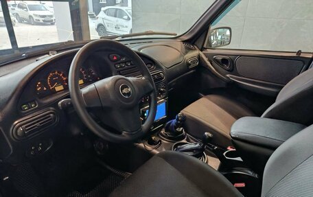 Chevrolet Niva I рестайлинг, 2017 год, 720 000 рублей, 6 фотография