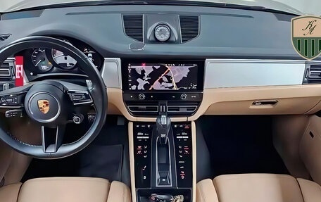 Porsche Macan I рестайлинг, 2022 год, 9 399 000 рублей, 2 фотография