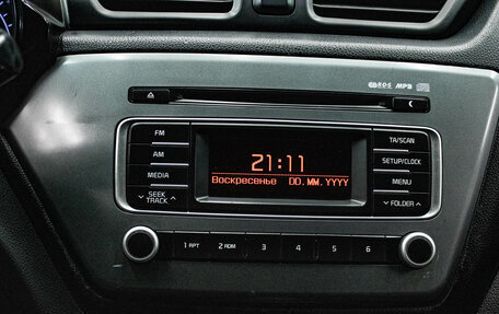 KIA Rio III рестайлинг, 2015 год, 999 000 рублей, 18 фотография