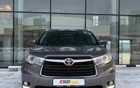 Toyota Highlander III, 2014 год, 2 840 000 рублей, 2 фотография