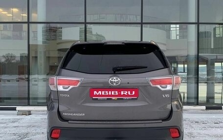 Toyota Highlander III, 2014 год, 2 840 000 рублей, 7 фотография