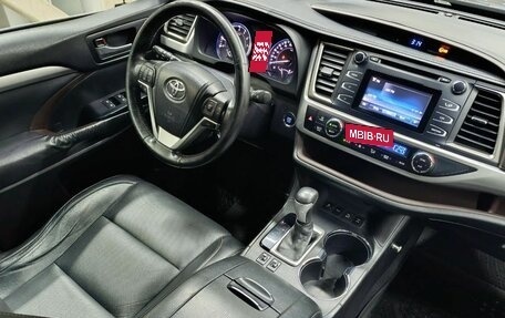 Toyota Highlander III, 2014 год, 2 840 000 рублей, 14 фотография