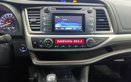 Toyota Highlander III, 2014 год, 2 840 000 рублей, 15 фотография