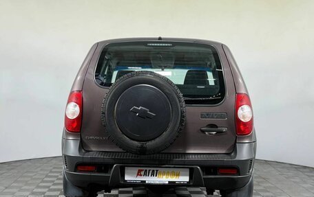 Chevrolet Niva I рестайлинг, 2017 год, 690 000 рублей, 6 фотография