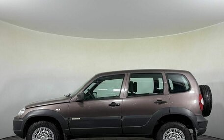 Chevrolet Niva I рестайлинг, 2017 год, 690 000 рублей, 8 фотография