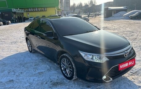 Toyota Camry, 2015 год, 1 690 000 рублей, 2 фотография
