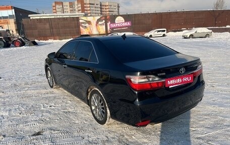 Toyota Camry, 2015 год, 1 690 000 рублей, 4 фотография