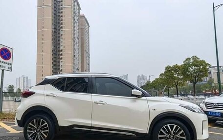 Nissan Kicks I, 2023 год, 1 670 000 рублей, 6 фотография