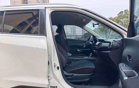 Nissan Kicks I, 2023 год, 1 670 000 рублей, 8 фотография