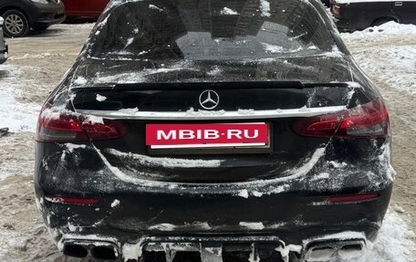 Mercedes-Benz E-Класс, 2021 год, 3 250 000 рублей, 2 фотография