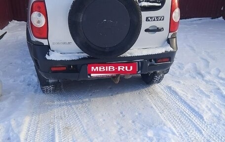 Chevrolet Niva I рестайлинг, 2011 год, 325 000 рублей, 2 фотография