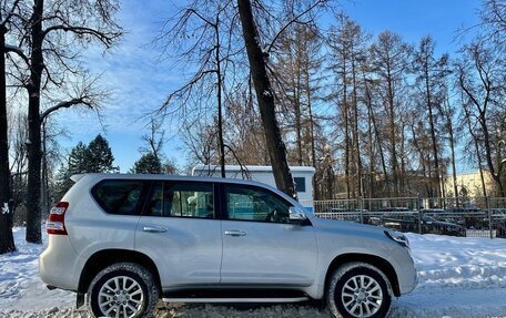 Toyota Land Cruiser Prado 150 рестайлинг 2, 2014 год, 3 200 000 рублей, 4 фотография