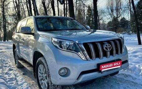 Toyota Land Cruiser Prado 150 рестайлинг 2, 2014 год, 3 200 000 рублей, 8 фотография