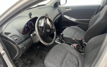 Hyundai Solaris II рестайлинг, 2014 год, 720 000 рублей, 4 фотография