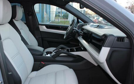 Porsche Cayenne III, 2025 год, 18 690 000 рублей, 9 фотография