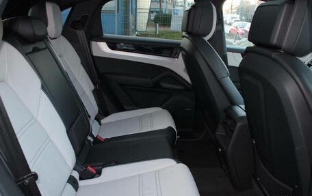 Porsche Cayenne III, 2025 год, 18 690 000 рублей, 11 фотография