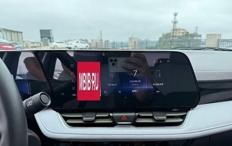 Chevrolet Monza, 2023 год, 1 100 000 рублей, 8 фотография