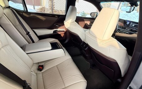 Lexus ES VII, 2018 год, 2 770 000 рублей, 19 фотография